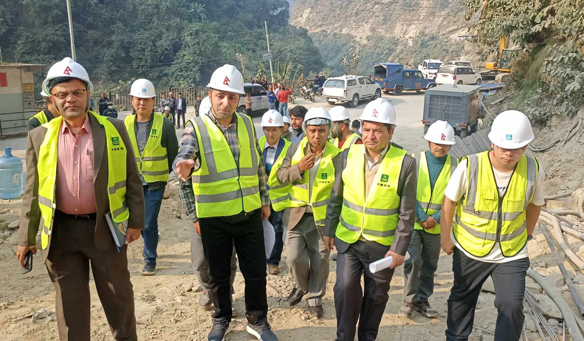 सिद्धबाबा सुरुङमार्ग निर्माण काम तीव्र बनाउन मन्त्री ज्वालाको निर्देशन